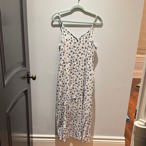 Uniqlo Blue and White Floral Dress